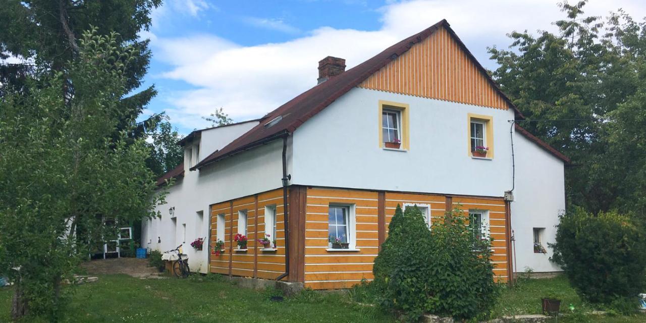 Chalupa U Zabaka Guest House Jablonne v Podjestedi Exterior photo